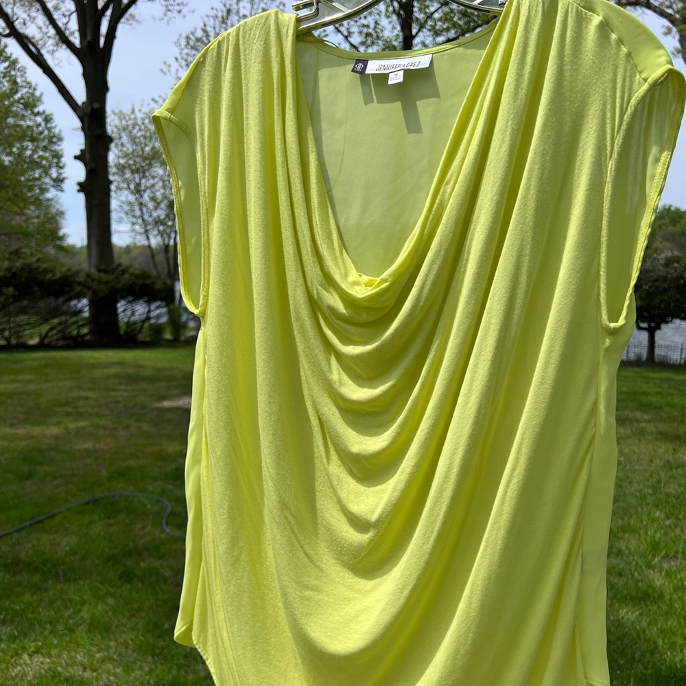 Jennifer Lopez Womens shirt Size Medium